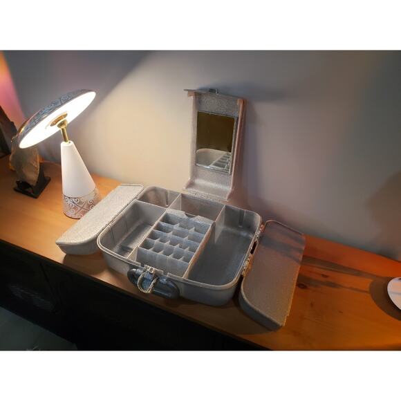 Caboodles Liquid Metallics Silver Glitter Makeup Case Organizer W/Mirror - Picture 2 of 6